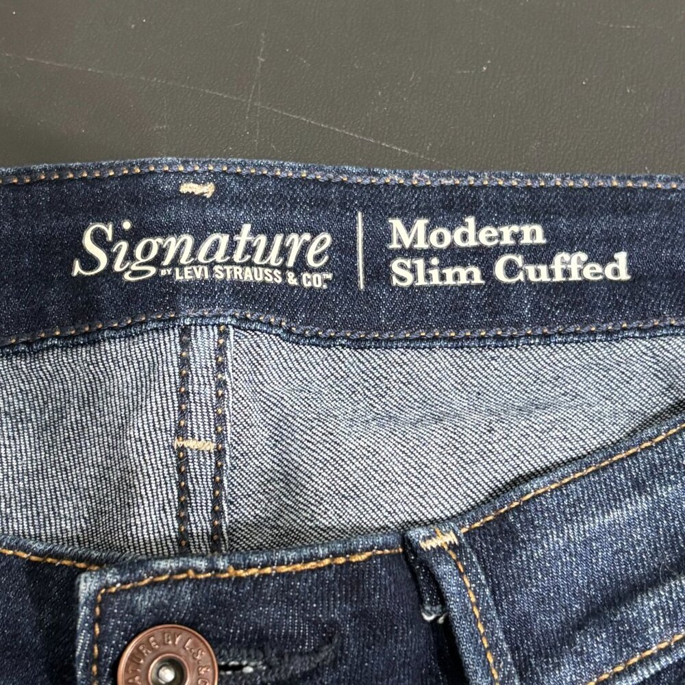 Levis Womens Mid-Rise Skinny Jeans W28 Size 6 Dark Wash Denim Rolled Cuffs - Picture 7 of 10